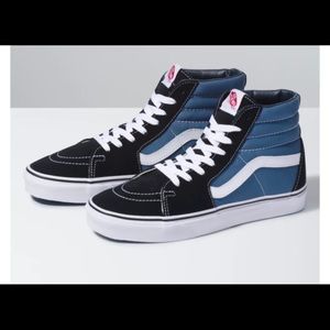 Women’s high top Vans. Size 9